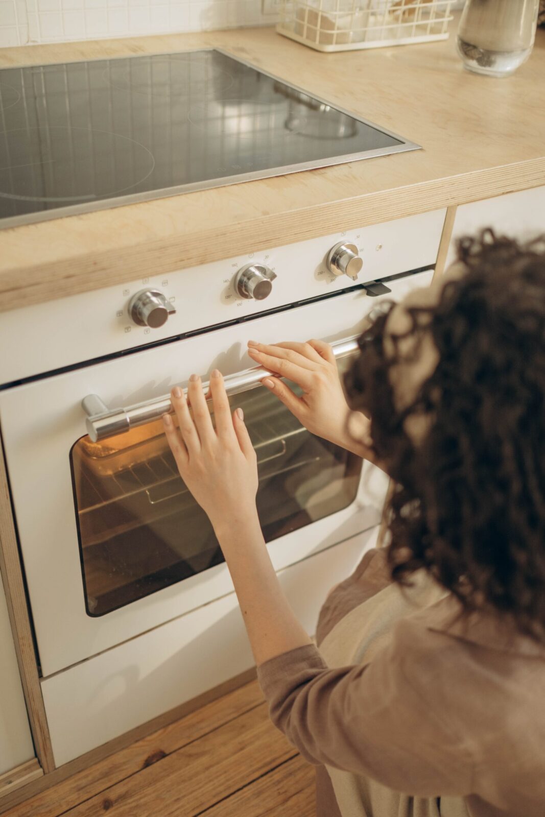Gas oven won't heat up but broiler works?