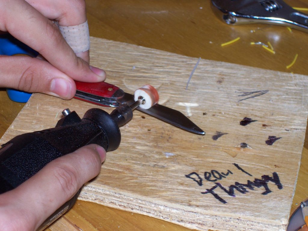 Can I Use A Dremel To Sharpen Knives? Kitchen Item Review
